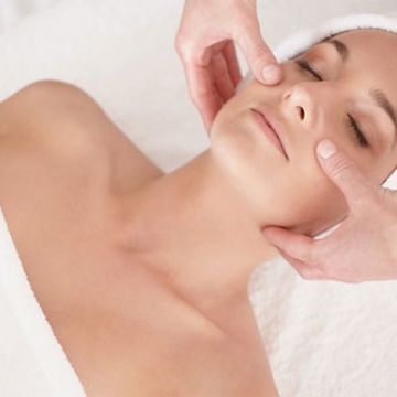 [Video] hướng dẫn kĩ thuật massage mặt P1