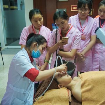 Đăng kí tham gia Workshop Miễn Phí "Xoá nám da cùng laser hiện đại"