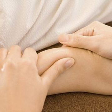 Dạy Massage Thụy Điển: Kỹ Thuật Xoa Bóp Cánh Tay
